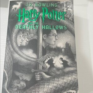 Harry Potter and the Deathly Hallows Book